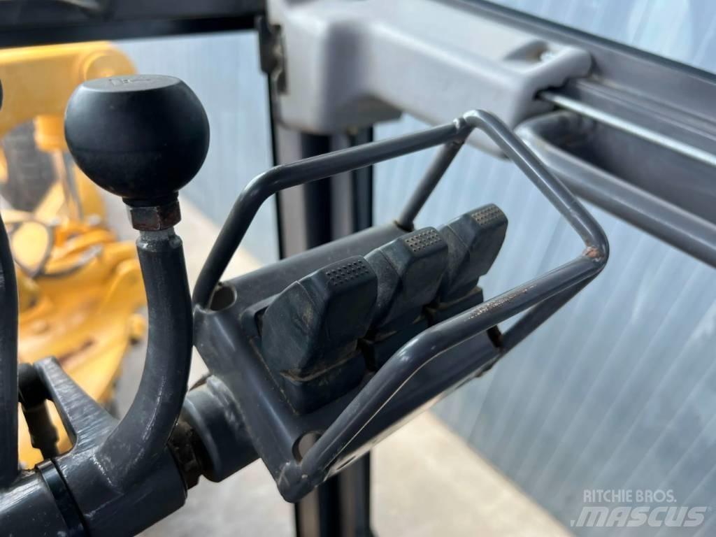 Volvo G946 Grader
