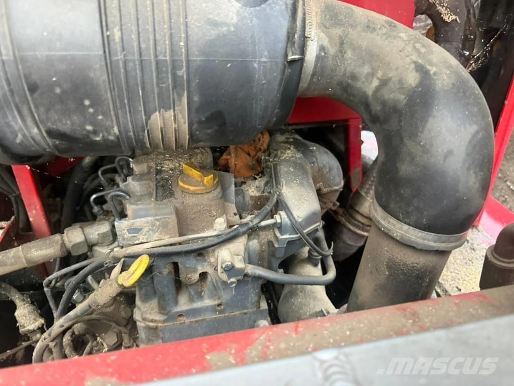 Weidemann 3006 Radiatoren