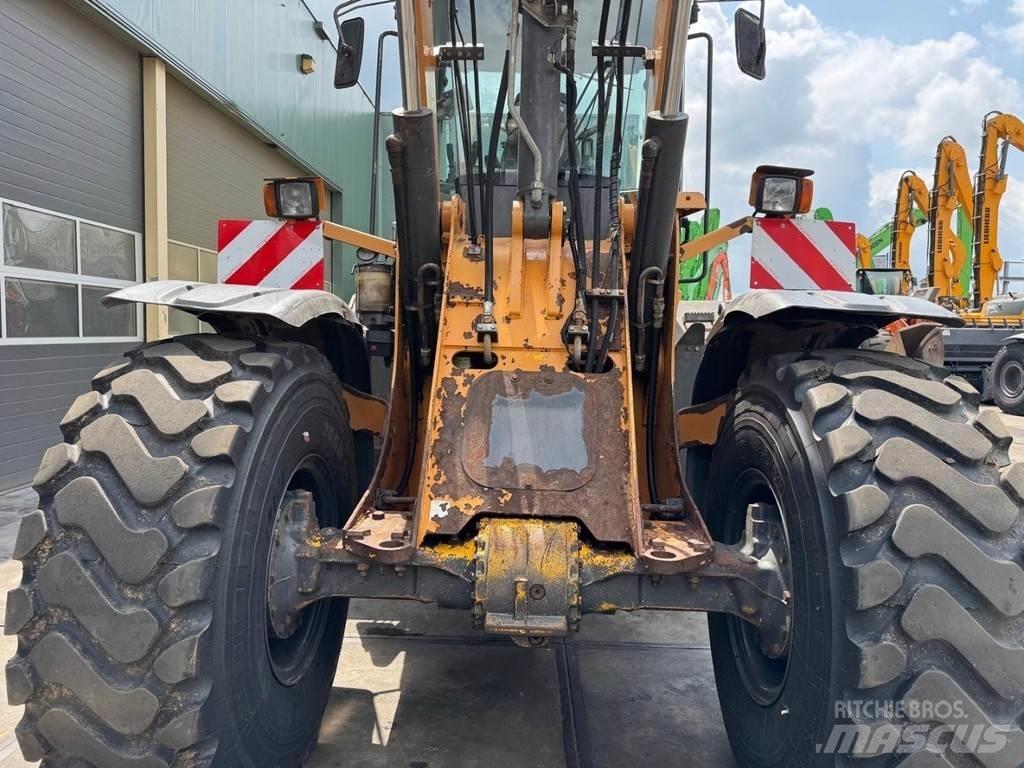 CASE 621F XR Radlader