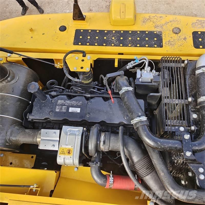Komatsu PC 200 8N Raupenbagger