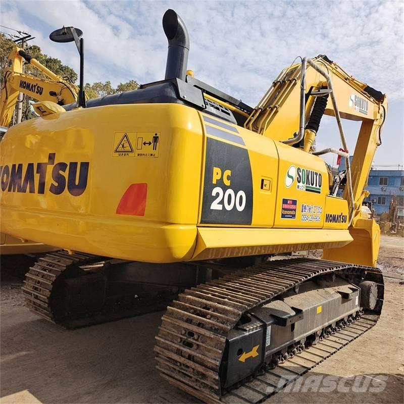 Komatsu PC 200 8N Raupenbagger