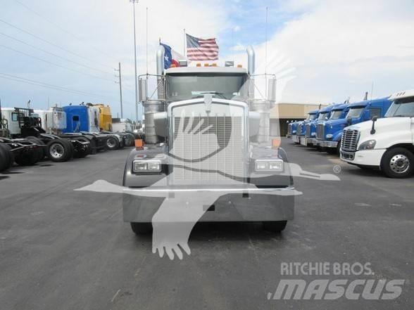 Kenworth W900 Sattelzugmaschinen