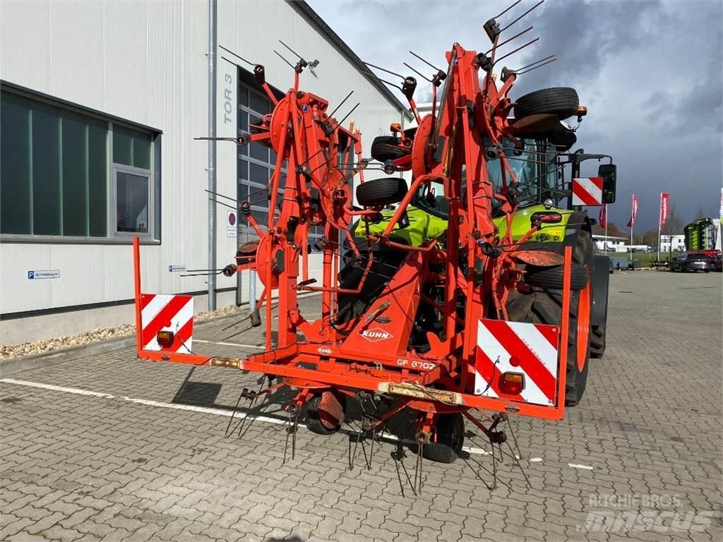 Kuhn GF 8702 Kreiselheuer/-wender