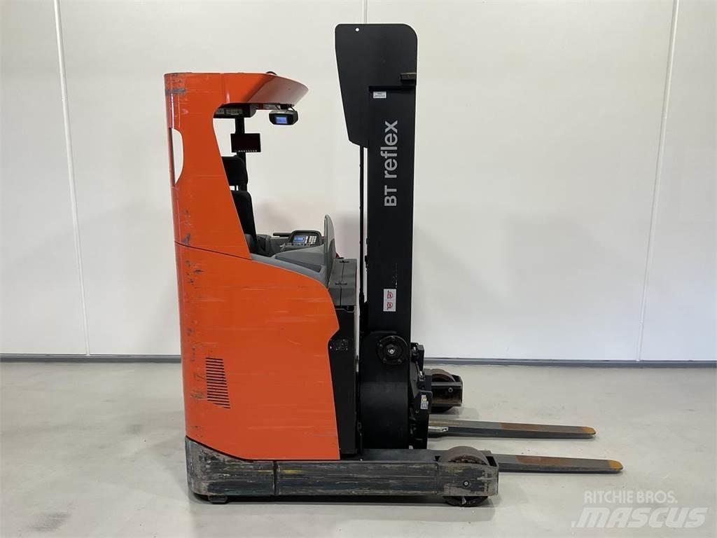 BT RRE 14 Schubmaststapler