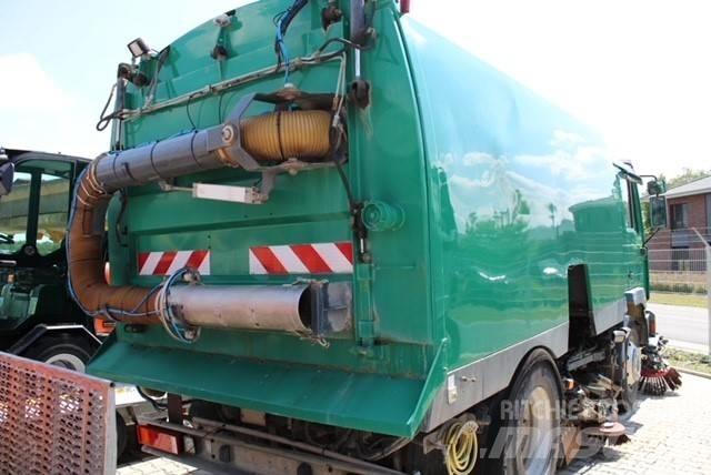 MAN M 2000 Sonderfahrzeuge