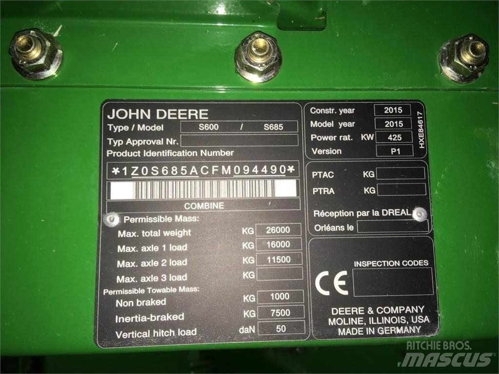 John Deere S685 Mähdrescher