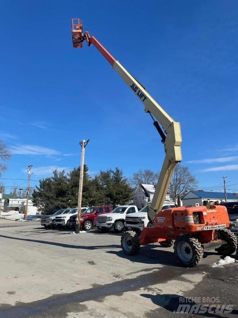 JLG M-600-JP Gelenkteleskoparbeitsbühnen