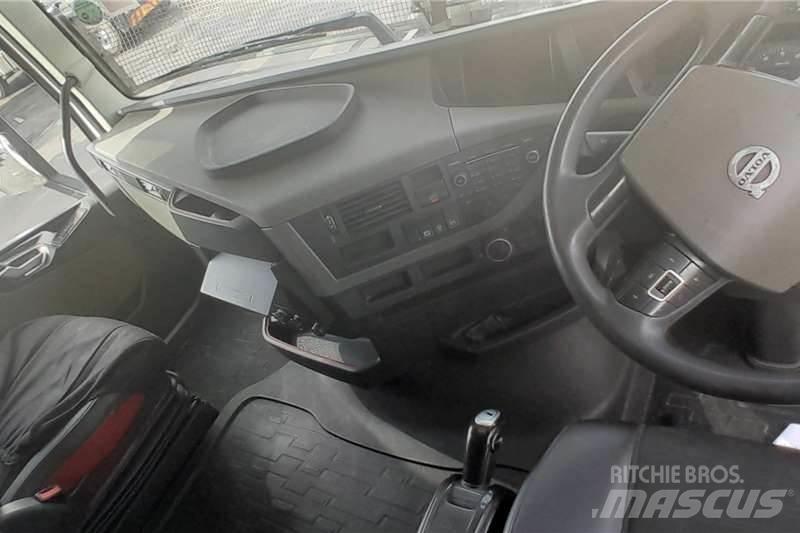 Volvo FH440 Andere Fahrzeuge