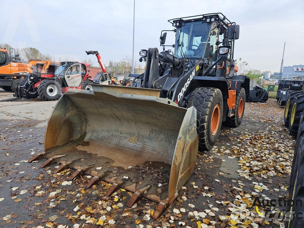 Doosan DL280-7 Radlader