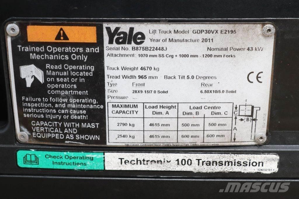 Yale GDP30VX Diesel Stapler