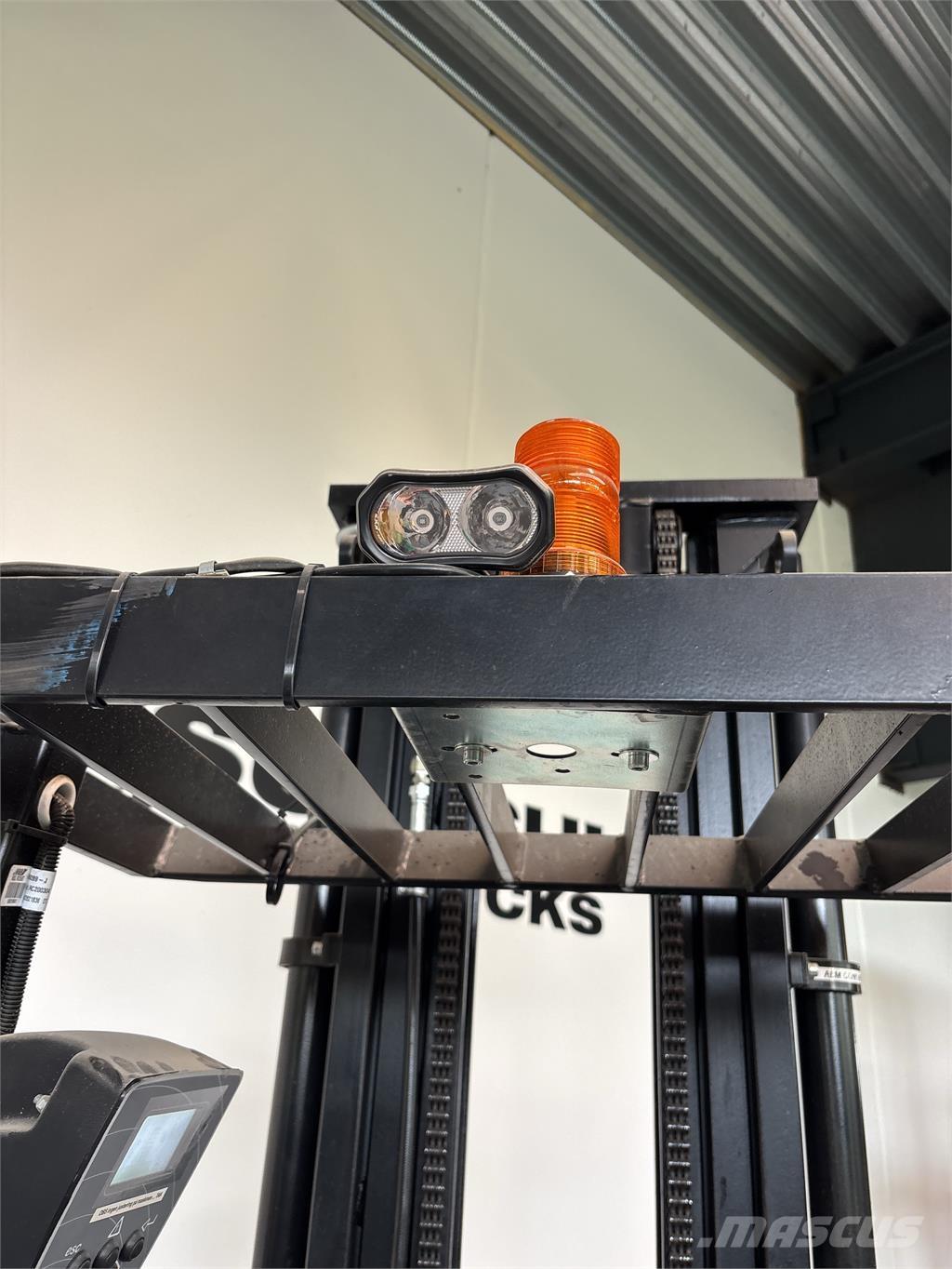 Mitsubishi SBR16N Selbstfahrstapler