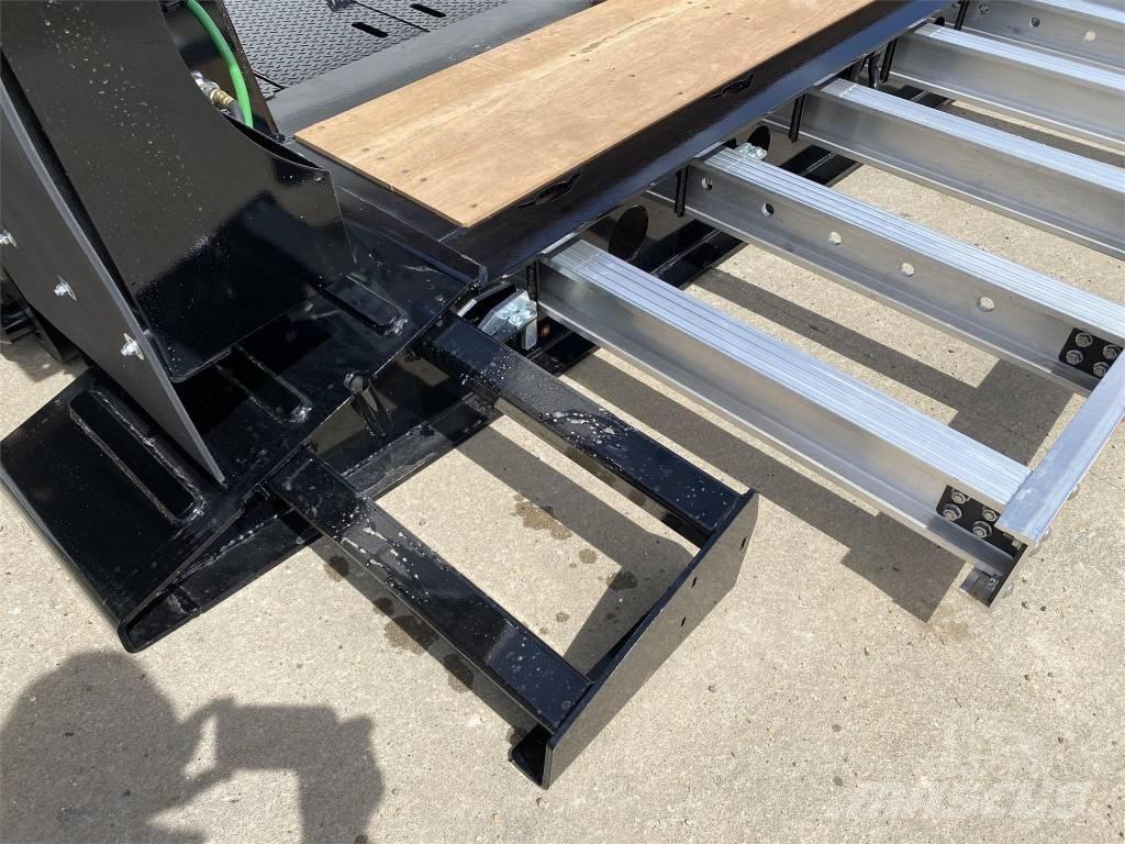 Jet TRI AXLE DETACH Tieflader