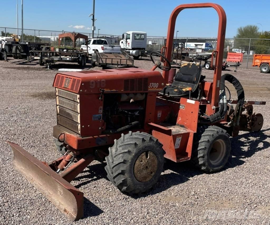 Ditch Witch 3700 DD Grabenfräse