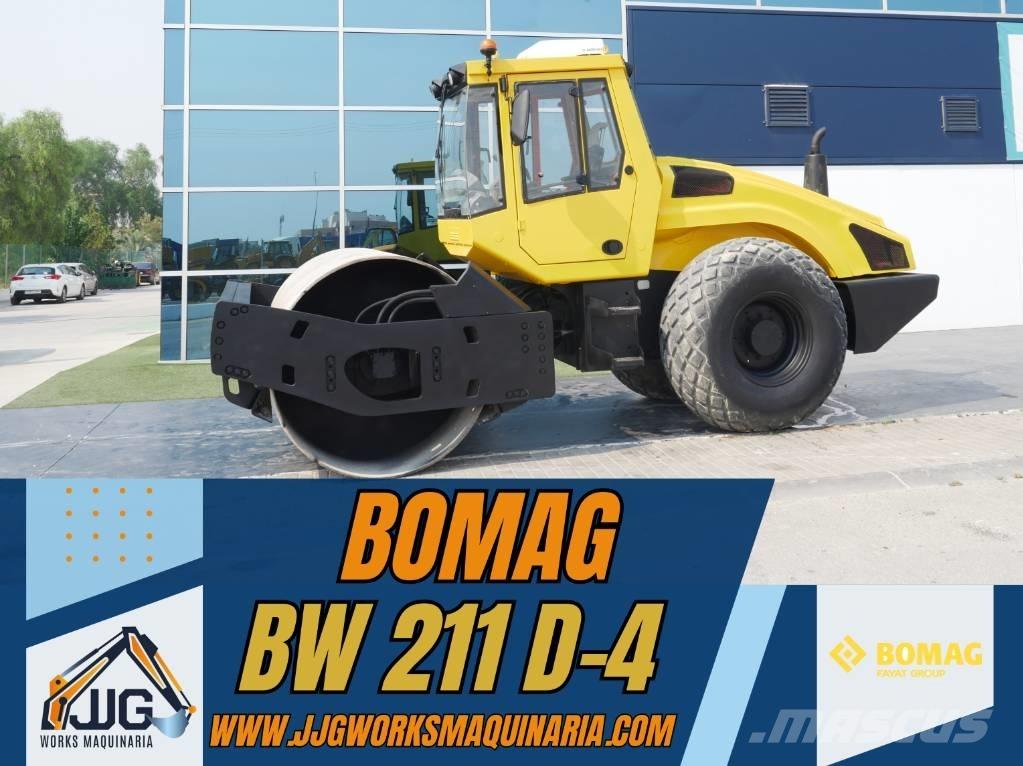 Bomag BW 211 D-4 Tandemwalzen