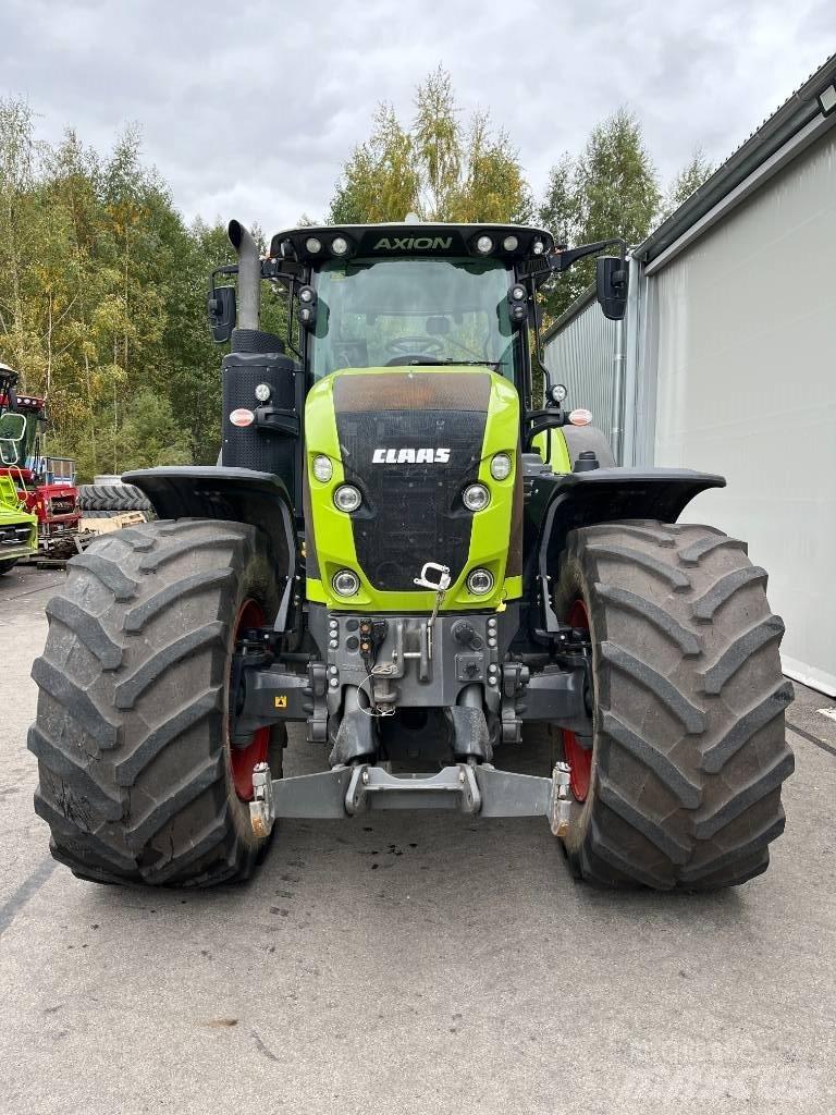 CLAAS Axion 950 Traktoren
