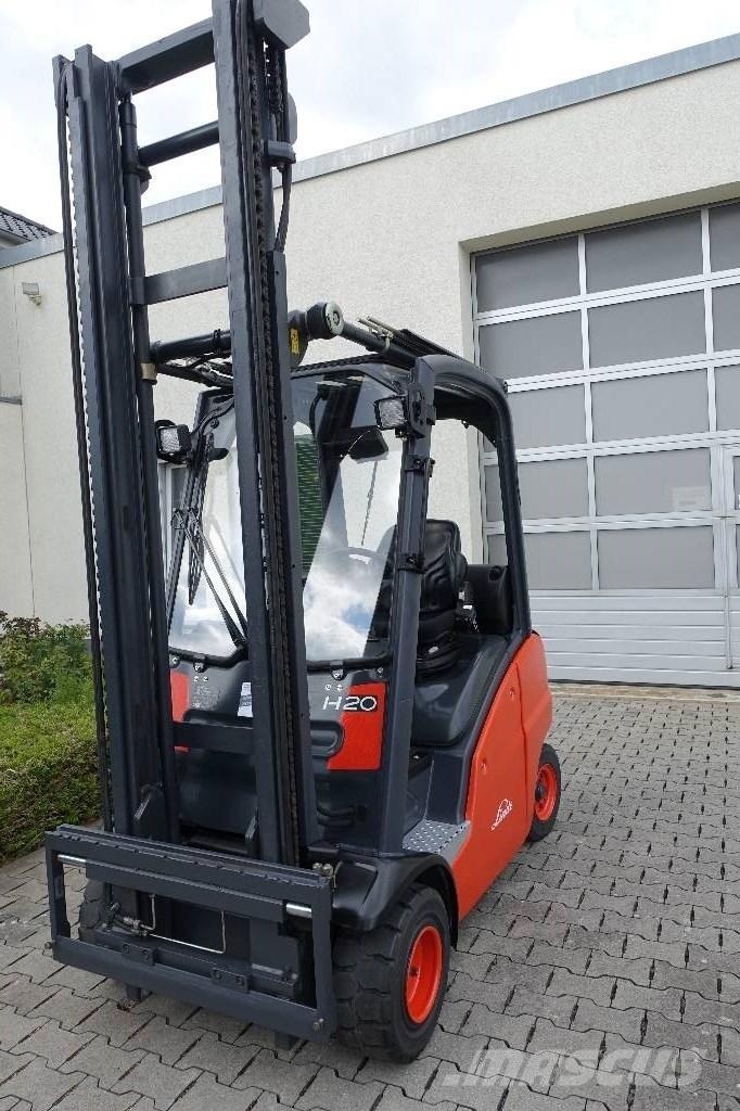 Linde H20T-01 Gas Stapler
