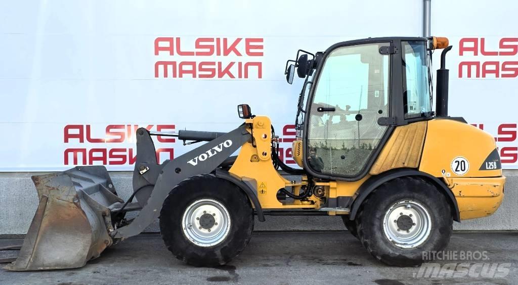 Volvo L 25 B Radlader