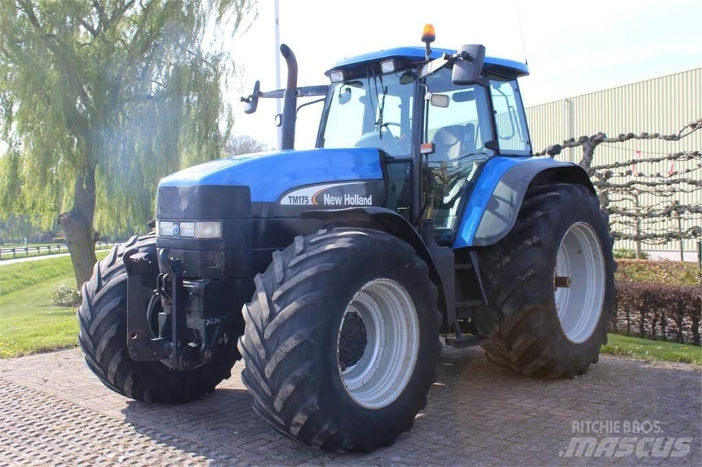 New Holland TM175 Traktoren