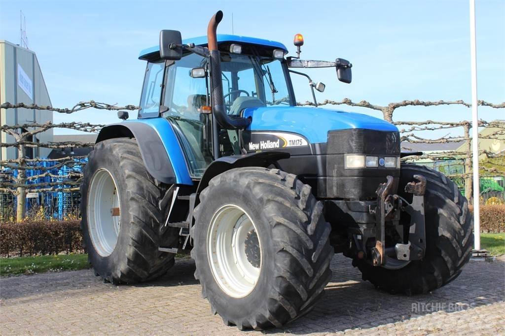 New Holland TM175 Traktoren