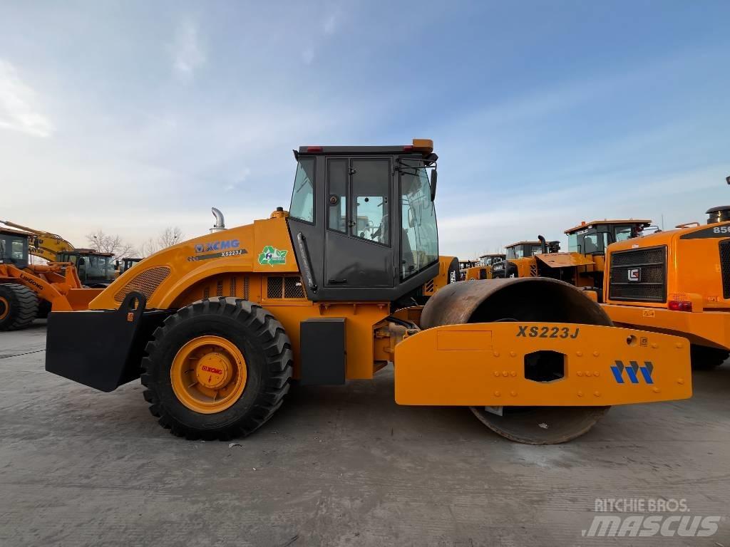 XCMG XS 223 J Walzenzüge
