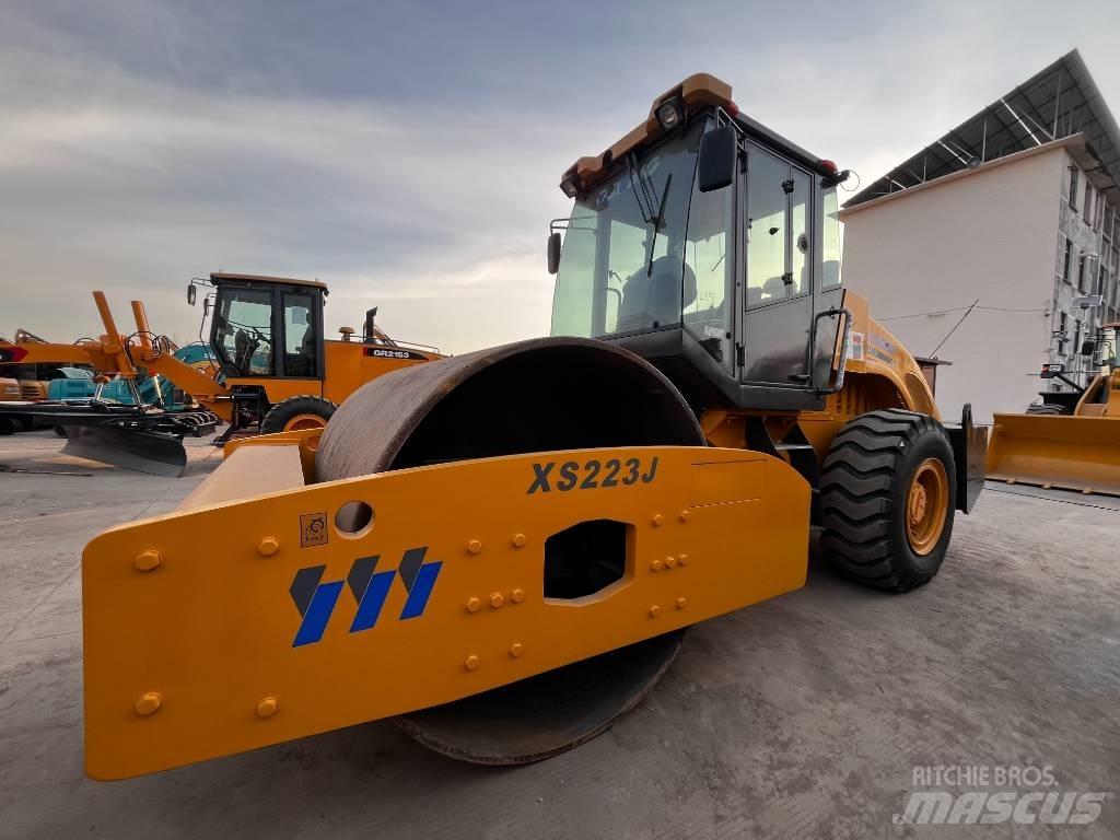 XCMG XS 223 J Walzenzüge