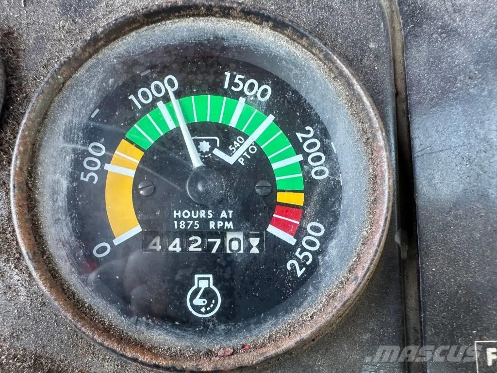 Massey Ferguson 265 Traktoren
