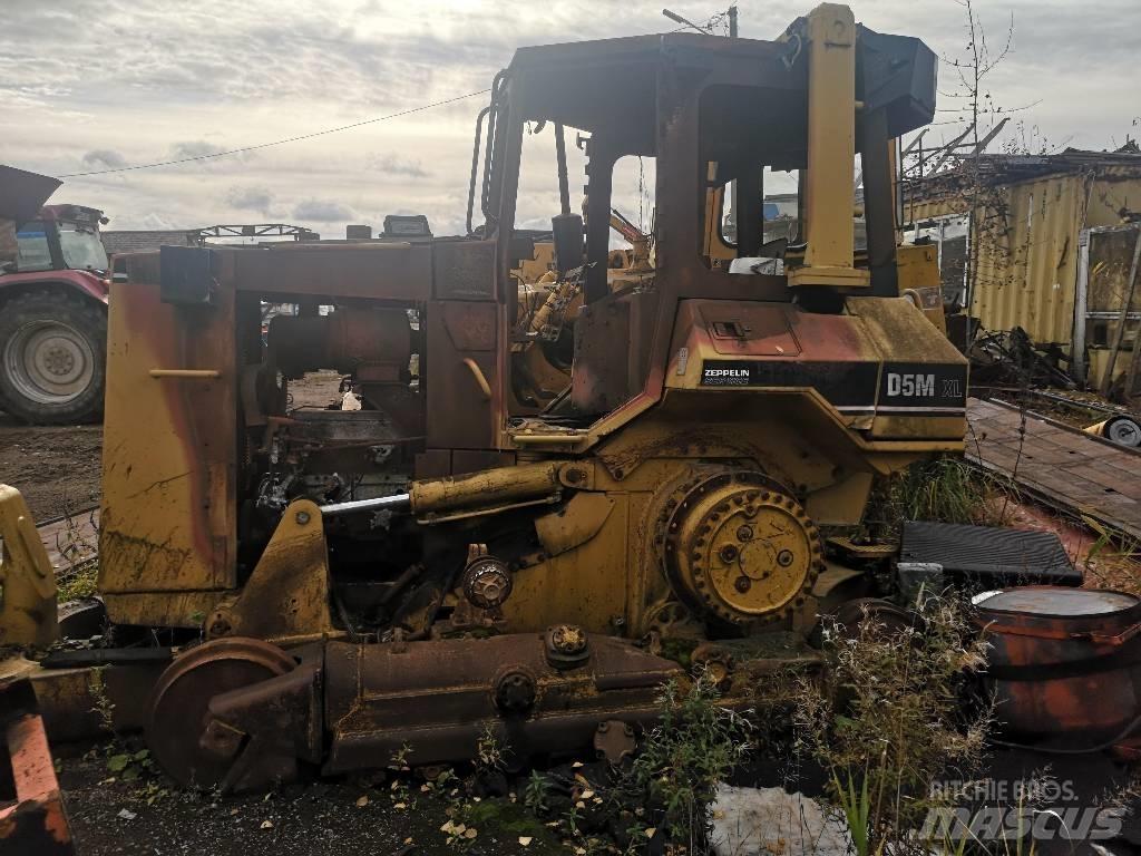 CAT D 5 M XL Bulldozer