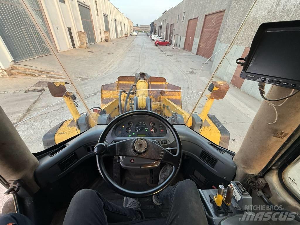 Komatsu WA 380-5H Radlader
