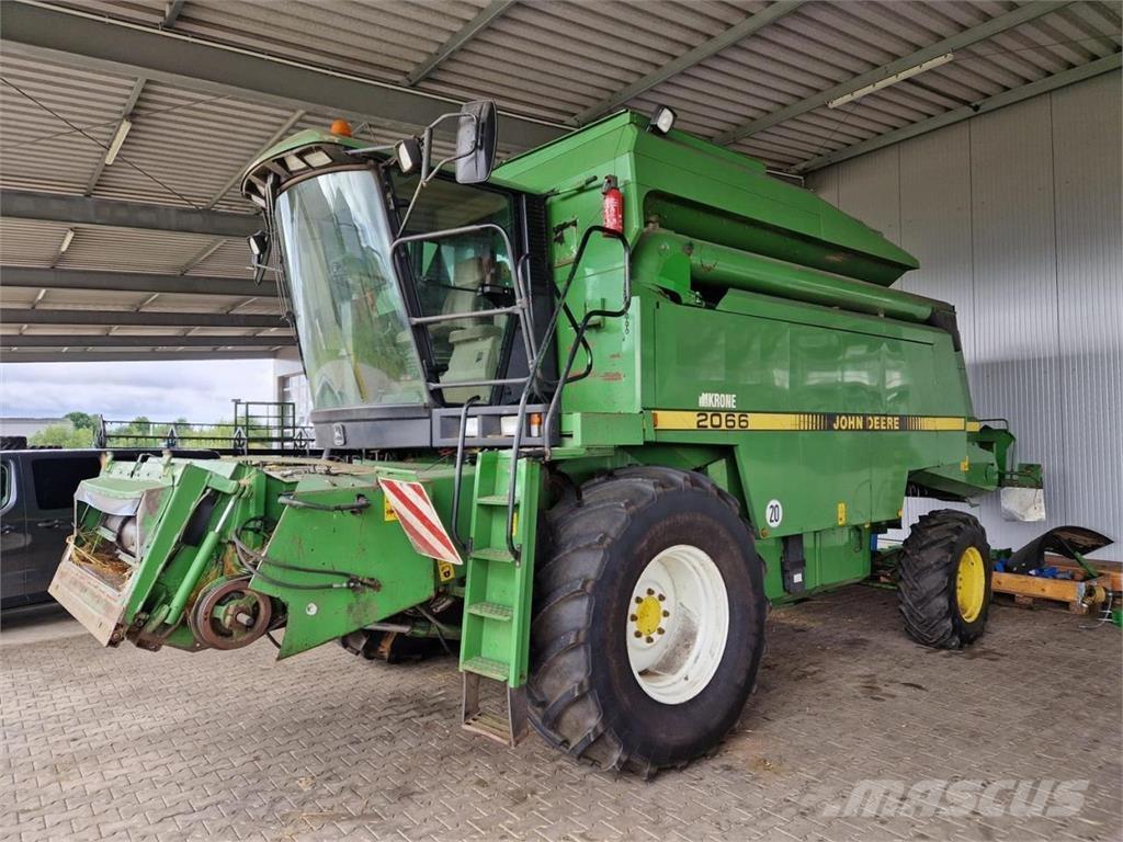 John Deere 2066 Mähdrescher