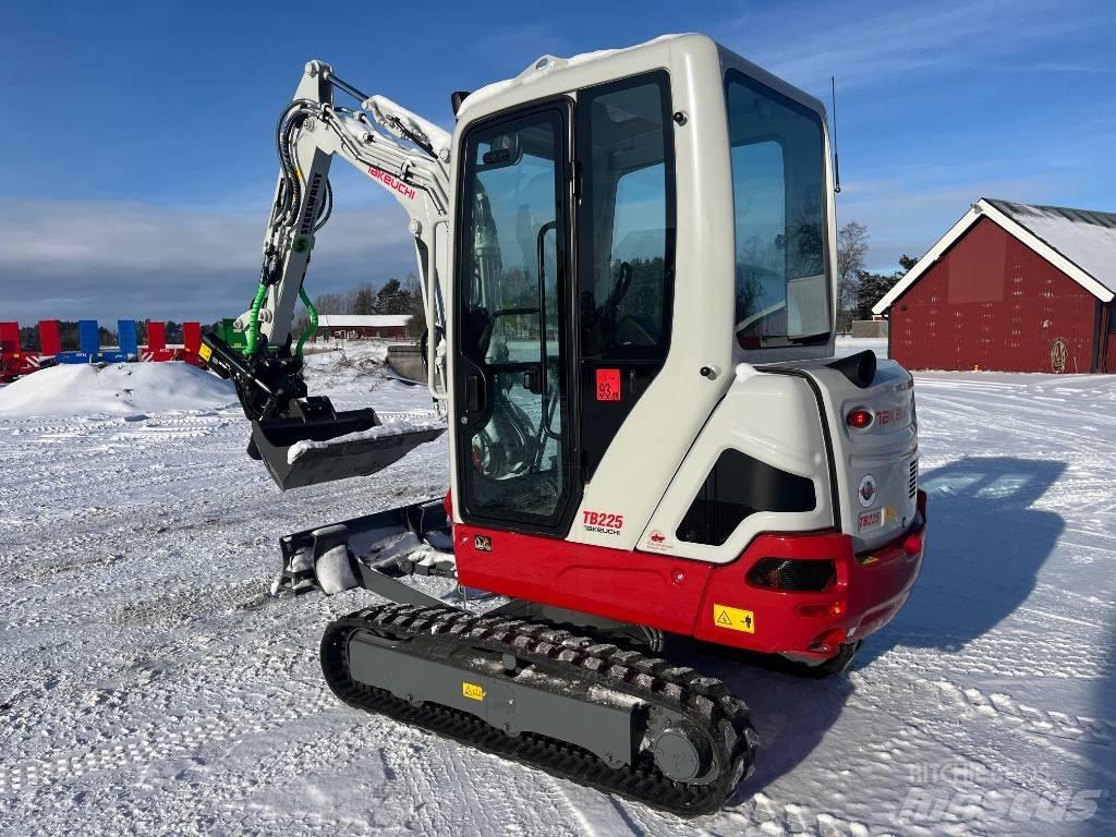 Takeuchi TB225 Minibagger < 7t