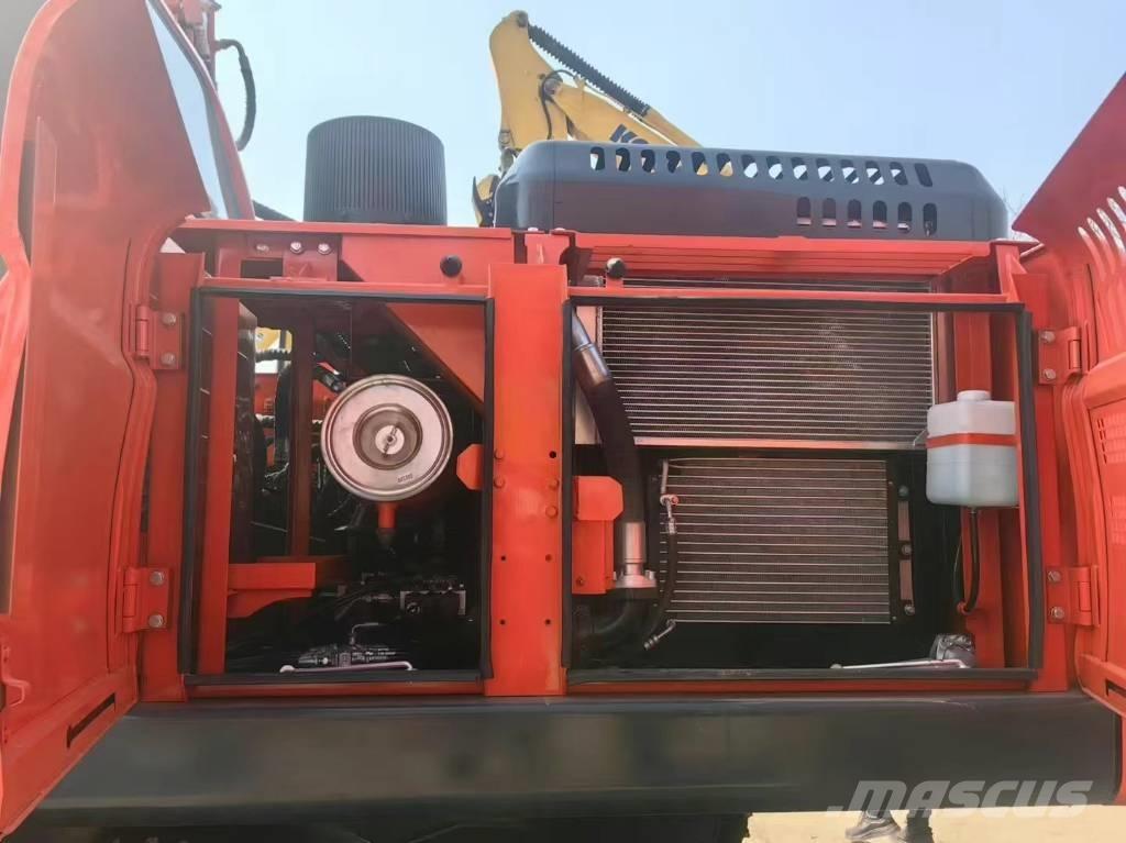 Doosan 225LC-9C Raupenbagger