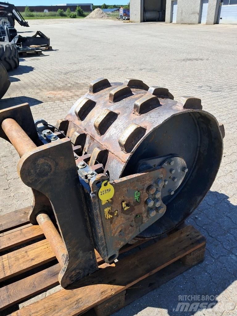 CASE 800x600 Verdichtungstechnik Zubehör und Ersatzteile