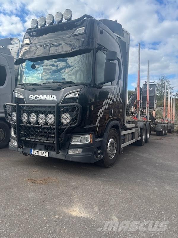 Scania R650B6X4NB Holzfahrzeuge