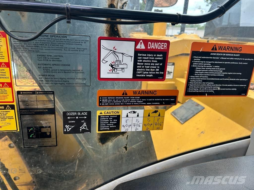 DEERE 135G Raupenbagger