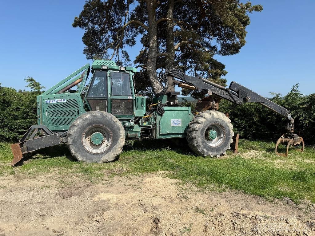Noe NF210-4R Stammholzschlepper