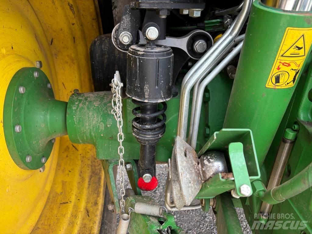 John Deere 6120M Traktoren