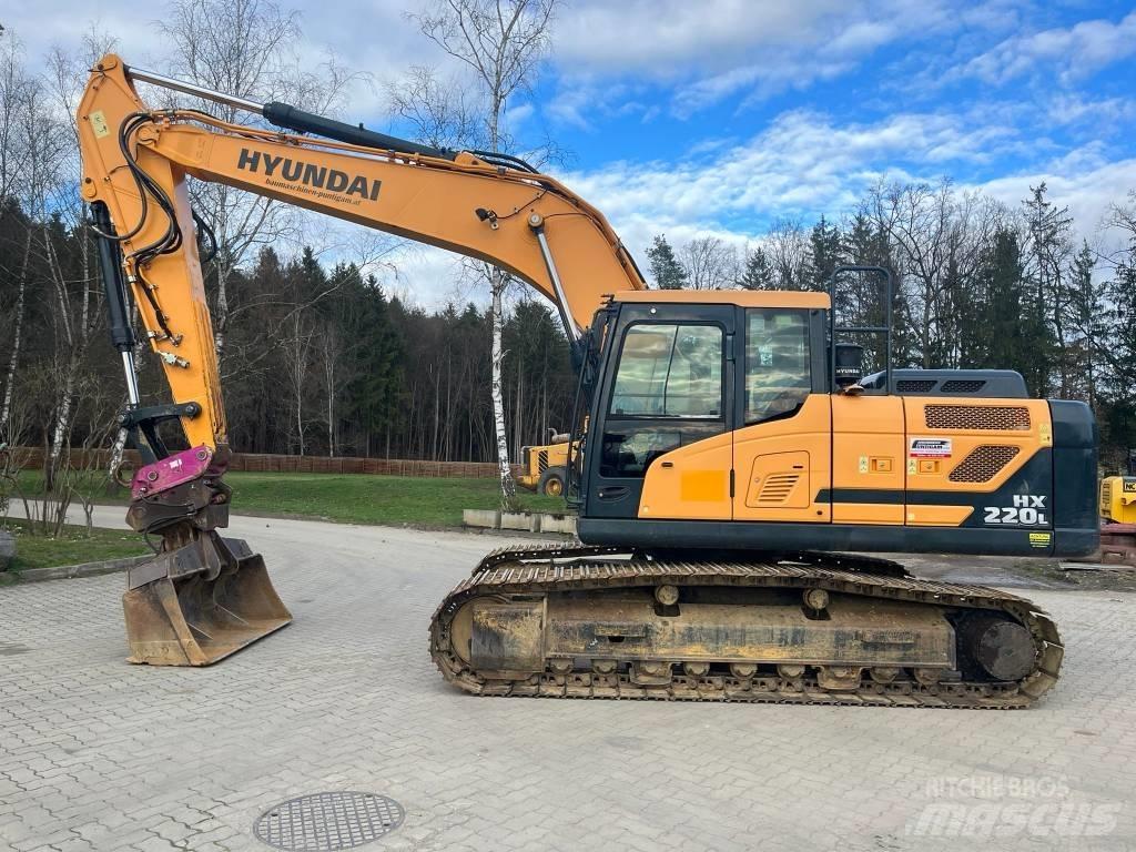 Hyundai HX 220 L Raupenbagger