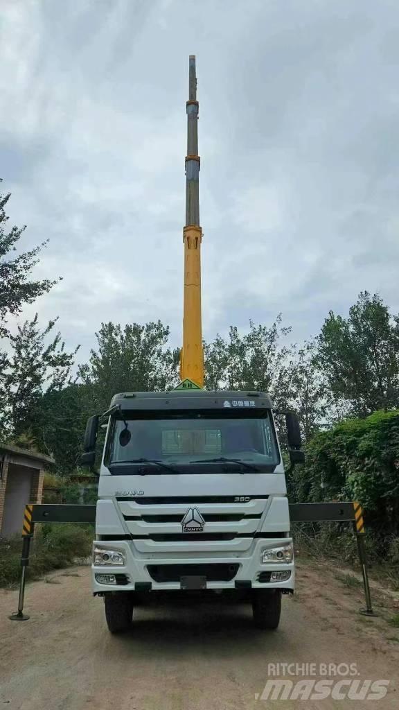 Howo 380 8x4 Kipper