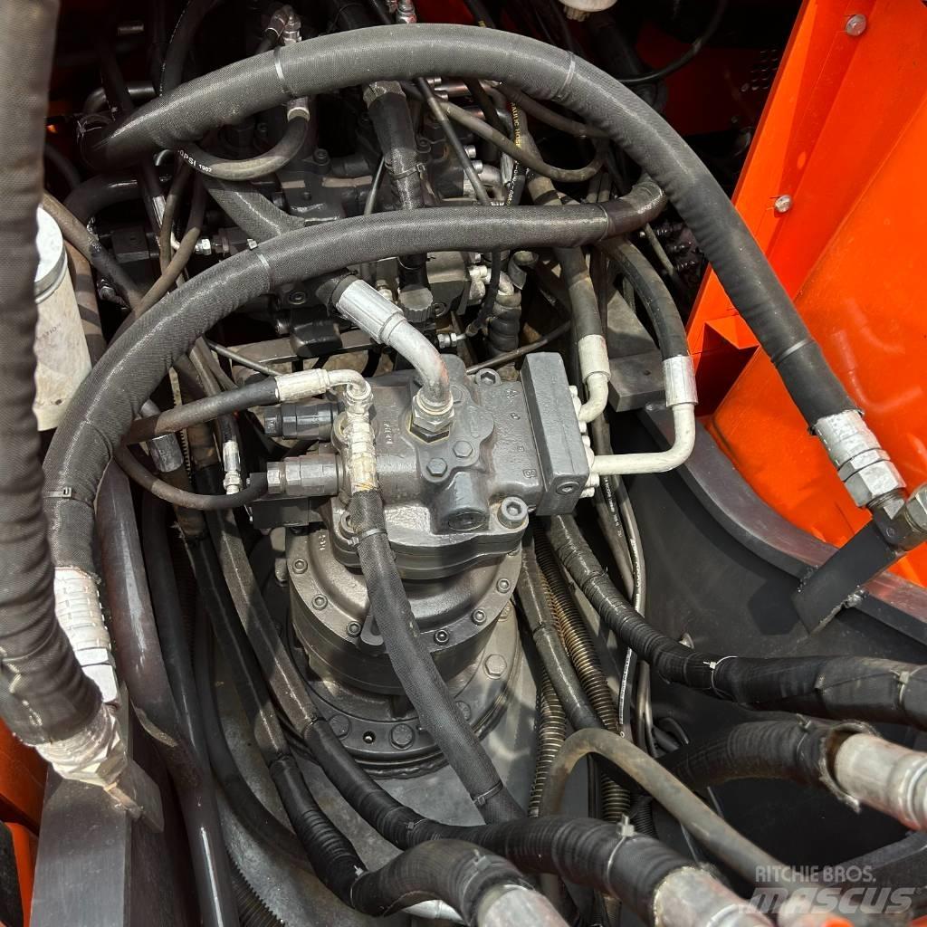 Doosan DX 225 LC Raupenbagger