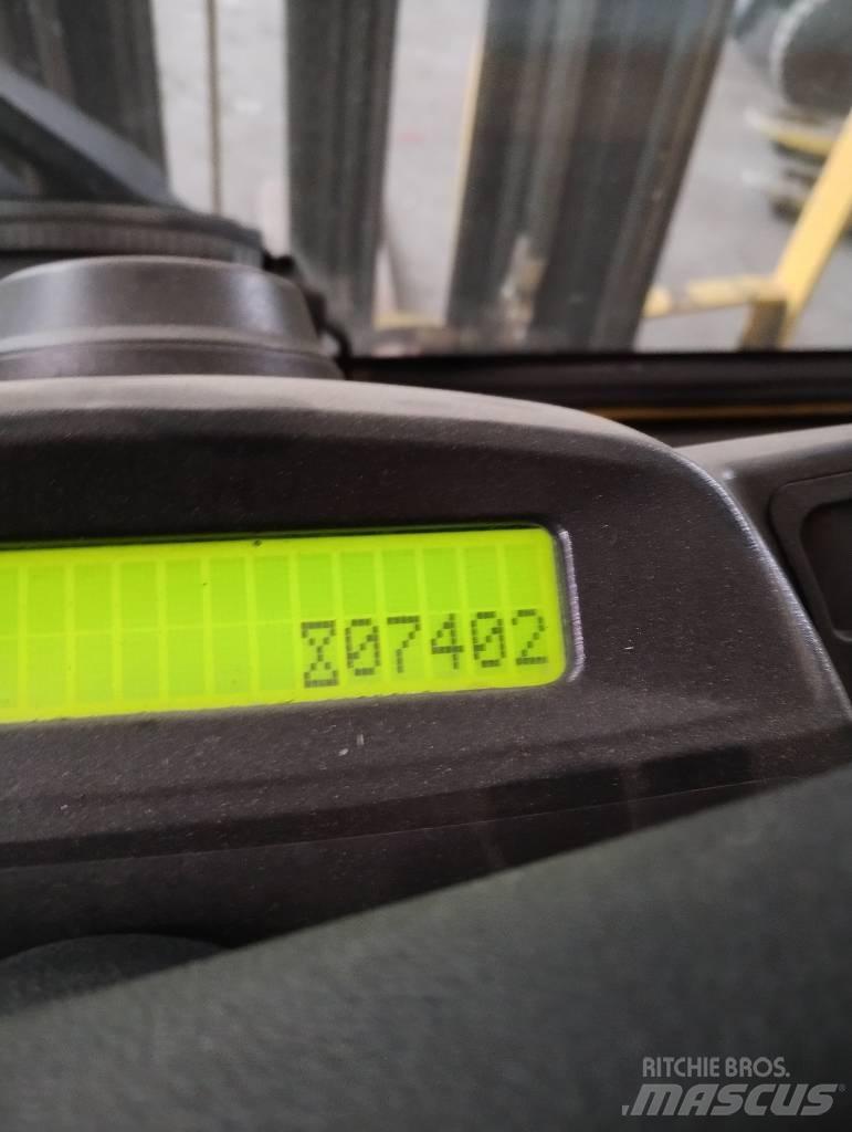 Hyster H3.5FT Gas Stapler