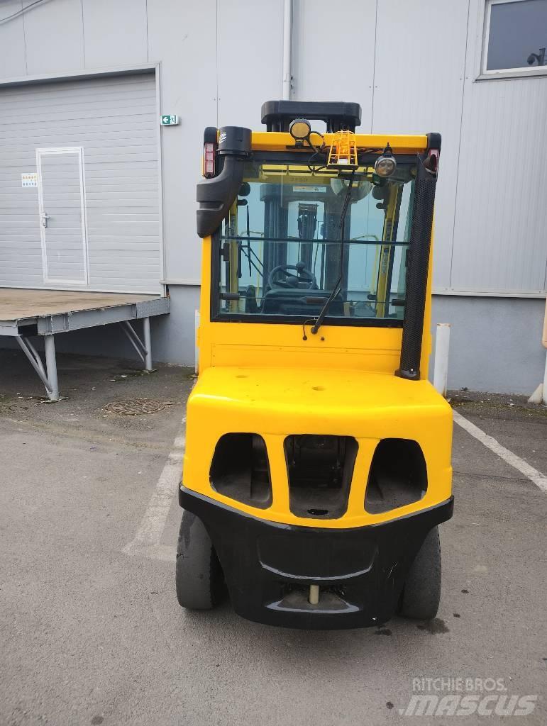 Hyster H3.5FT Gas Stapler
