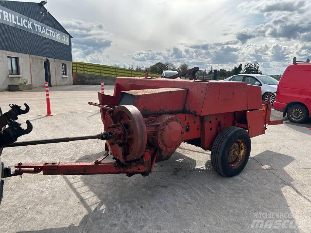 Massey Ferguson 120 Quaderpressen
