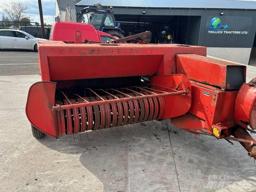 Massey Ferguson 120 Quaderpressen