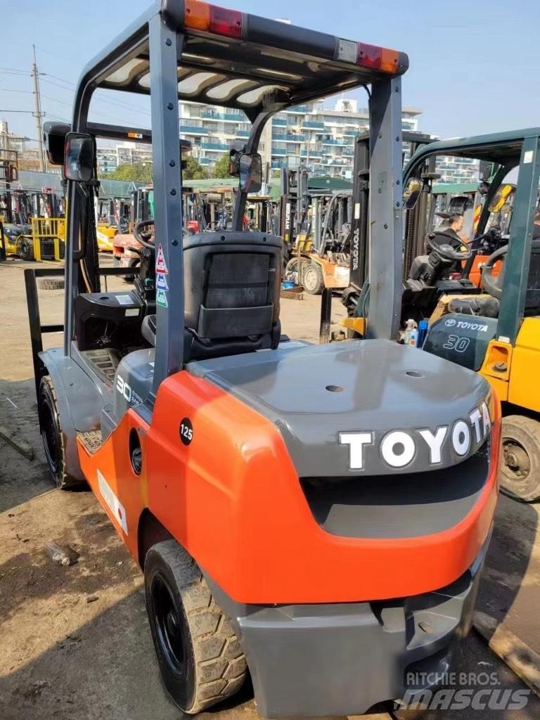 Toyota FD 30 8f Diesel Stapler