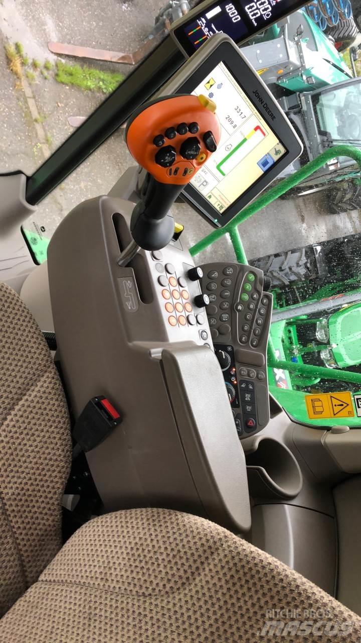 John Deere T560 HM Mähdrescher