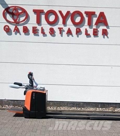 Toyota LPE 250 Niedergabelstapler