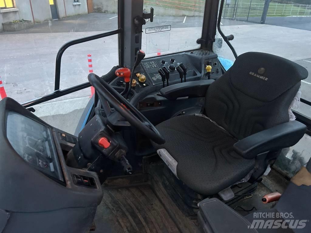 New Holland TM 140 Traktoren