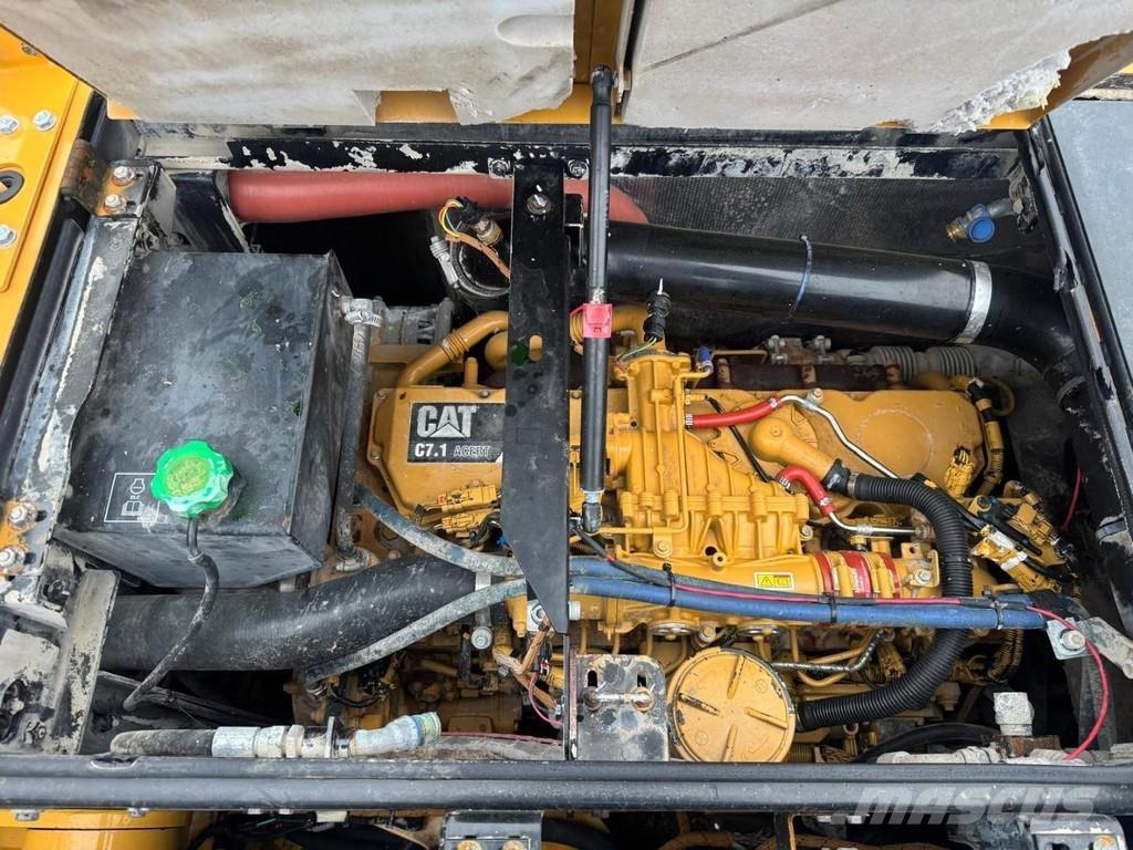 CAT MH3022 Materialumschlag