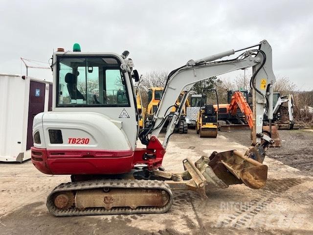 Takeuchi TB 230 Minibagger < 7t