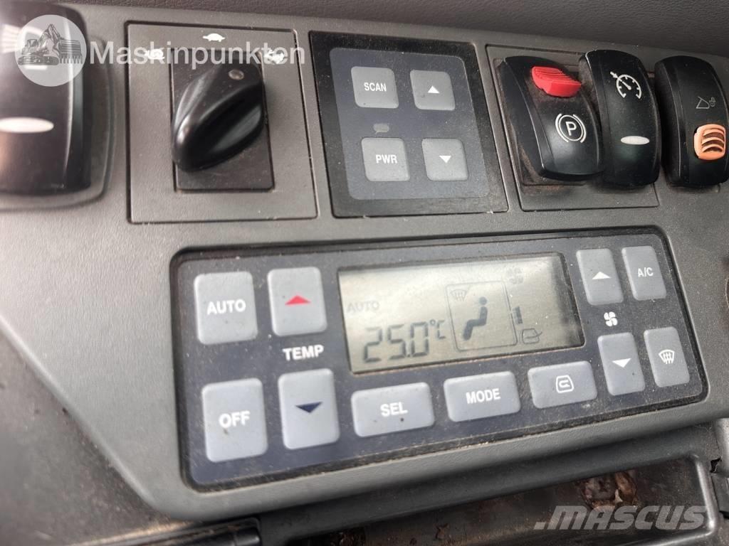 Doosan DX 140 W Mobilbagger